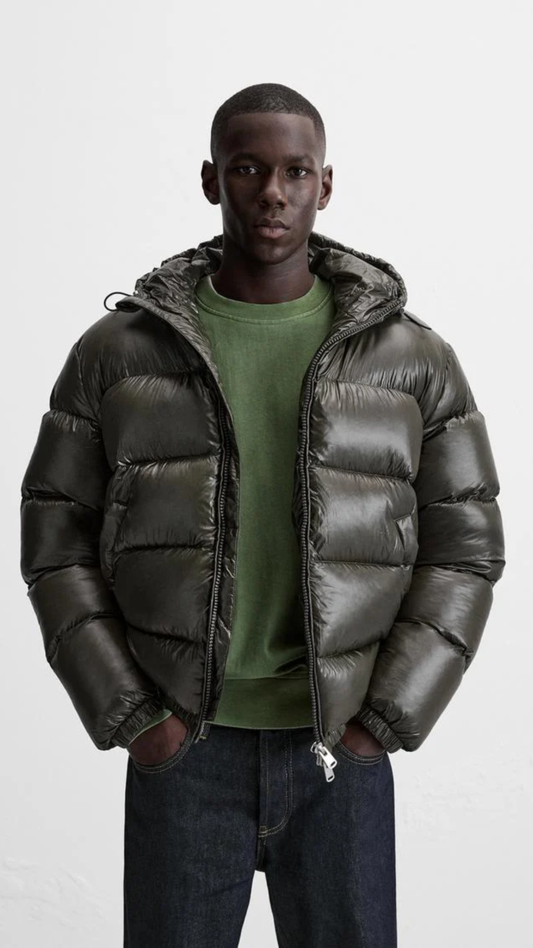 Unisex quilted hooded puffer down jacket with full zip front