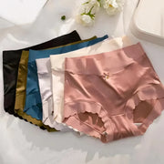 Seamless Satin Underwear - Scalloped 5-Piece Knicker Set