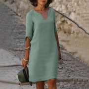 Julia - Flattering Fit V-neck Dress